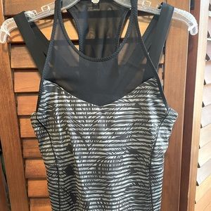Lululemon size 8 workout top. Excellent condition!